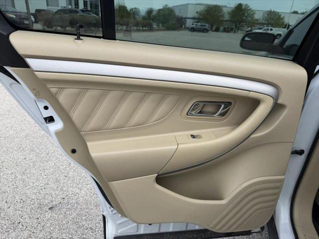 2017 Ford Taurus SEL