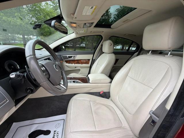 2011 Jaguar XF Premium