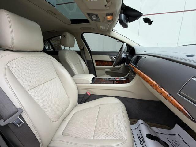 2011 Jaguar XF Premium