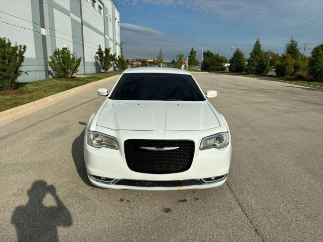 2021 Chrysler 300 Touring
