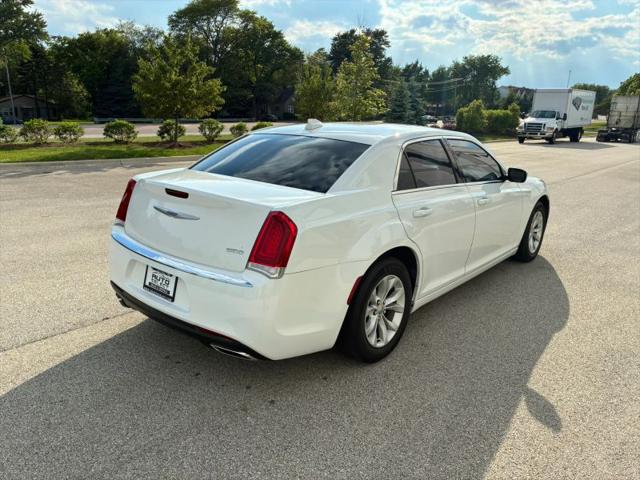 2021 Chrysler 300 Touring