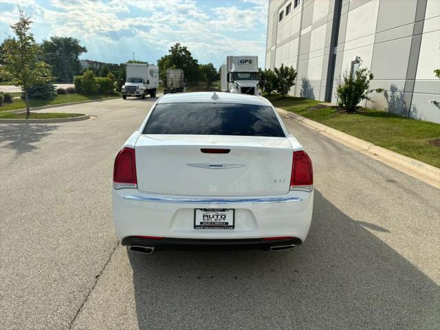 2021 Chrysler 300 Touring