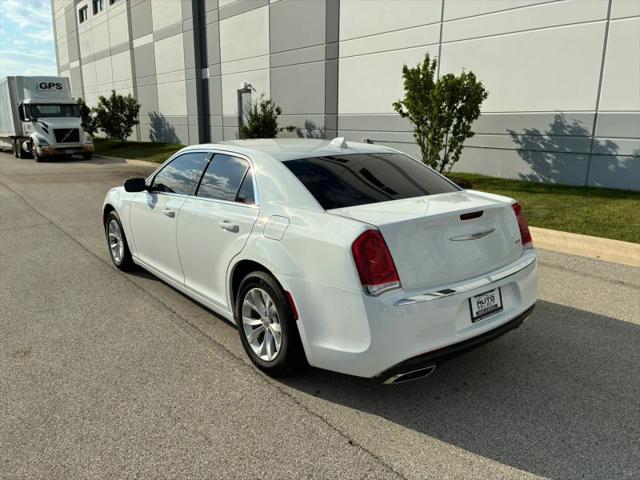 2021 Chrysler 300 Touring