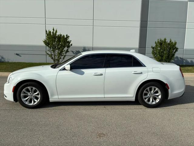 2021 Chrysler 300 Touring
