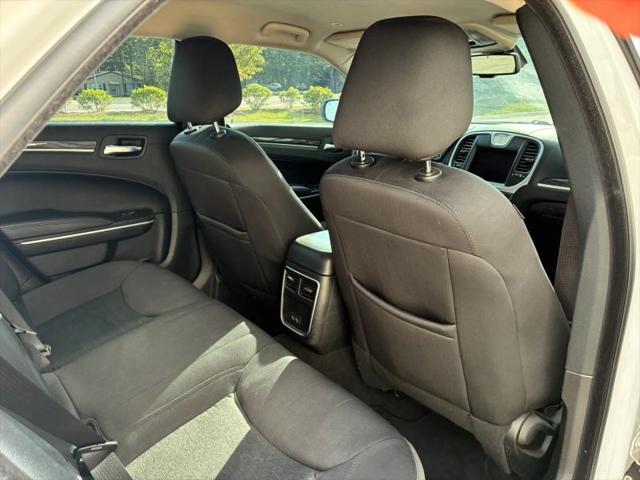 2021 Chrysler 300 Touring