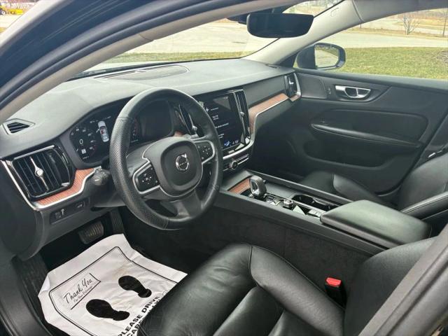 2022 Volvo S60 B5 Inscription