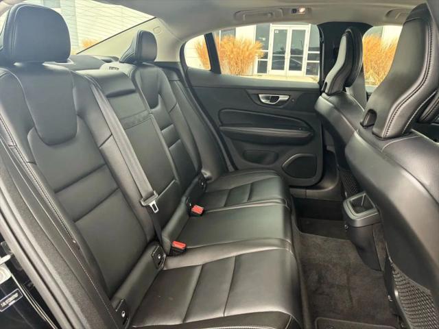 2022 Volvo S60 B5 Inscription