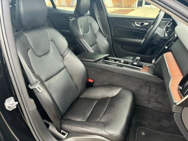 2022 Volvo S60 B5 Inscription