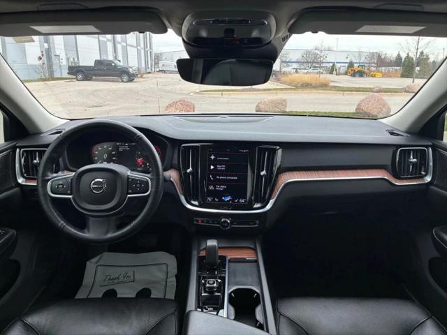 2022 Volvo S60 B5 Inscription