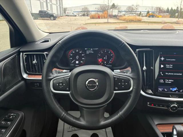 2022 Volvo S60 B5 Inscription