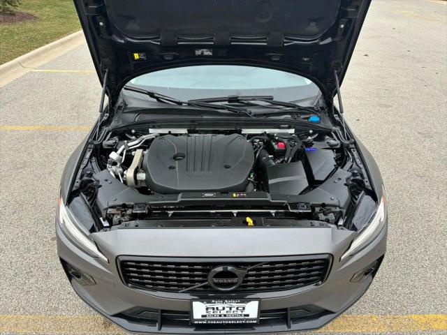 2022 Volvo S60 B5 Inscription