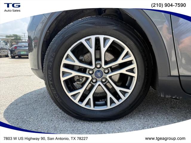 2020 Ford Escape SEL