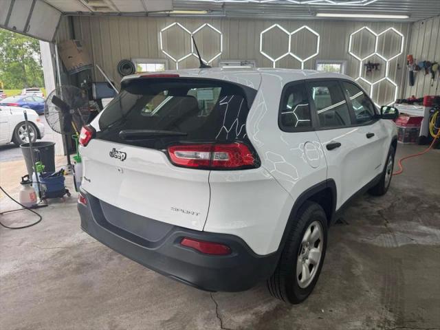 2016 Jeep Cherokee Sport