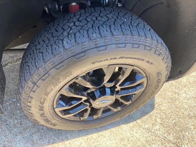 2025 Chevrolet Silverado 2500HD 4WD Crew Cab Standard Bed LT