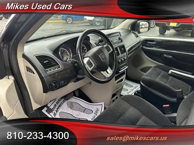 2016 Dodge Grand Caravan SE/SXT