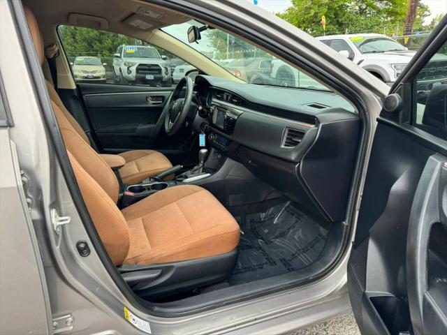 2015 Toyota Corolla LE