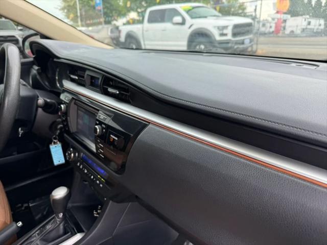 2015 Toyota Corolla LE