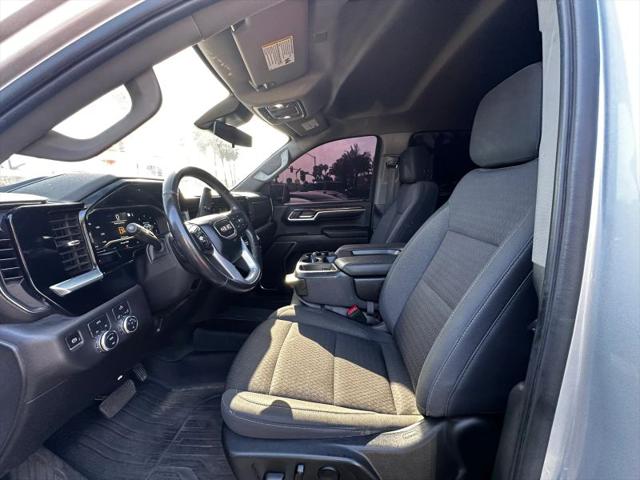 2022 GMC Sierra 1500 4WD Crew Cab Short Box Elevation