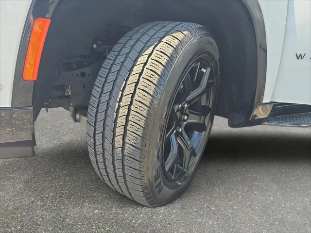 2024 Jeep Wagoneer Series II Carbide 4x4