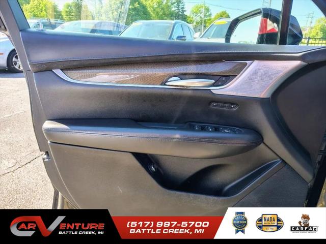 2023 Cadillac XT5 AWD Premium Luxury