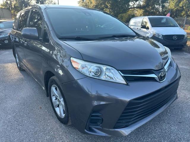 2020 Toyota Sienna LE