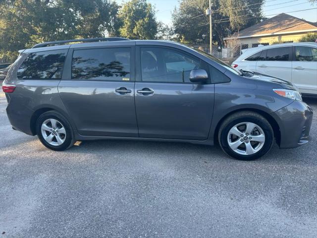 2020 Toyota Sienna LE