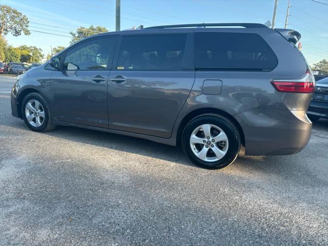 2020 Toyota Sienna LE