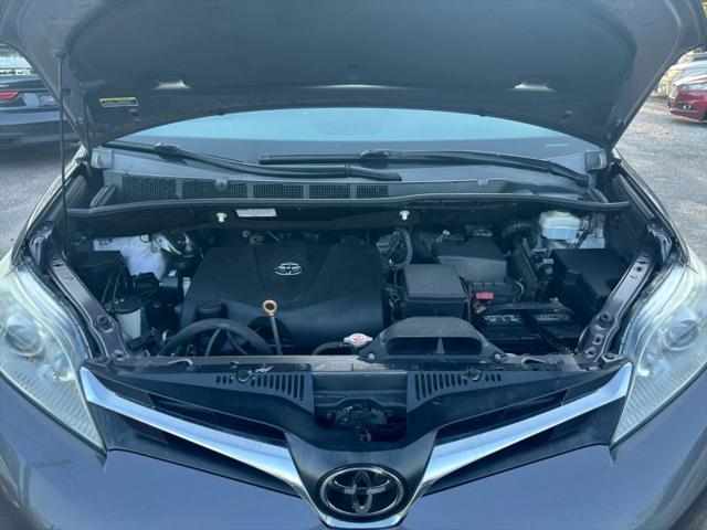 2020 Toyota Sienna LE