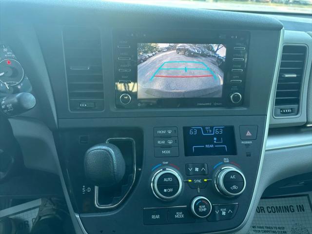 2020 Toyota Sienna LE
