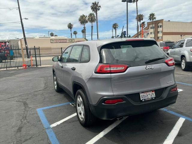 2017 Jeep Cherokee Sport FWD