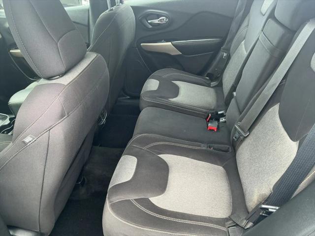 2017 Jeep Cherokee Sport FWD