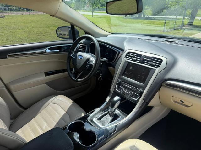2016 Ford Fusion SE
