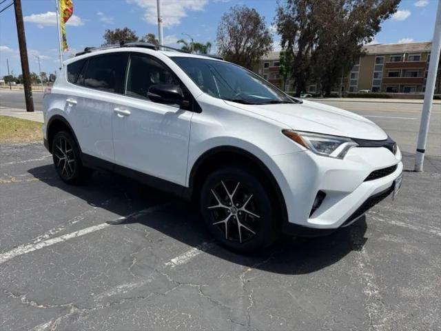 2017 Toyota RAV4 SE