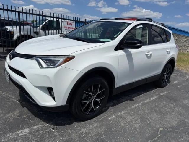 2017 Toyota RAV4 SE