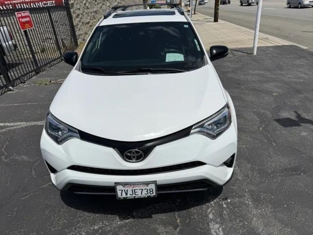 2017 Toyota RAV4 SE