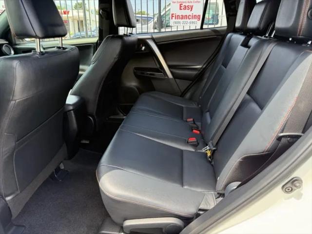 2017 Toyota RAV4 SE