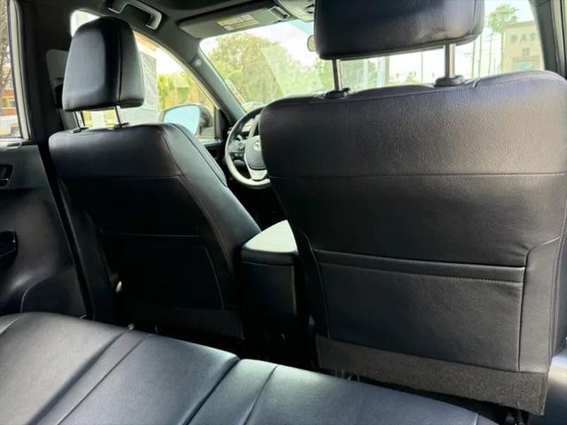 2017 Toyota RAV4 SE