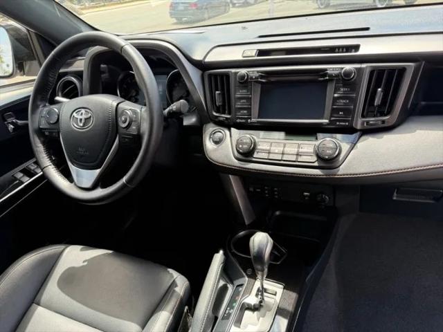 2017 Toyota RAV4 SE