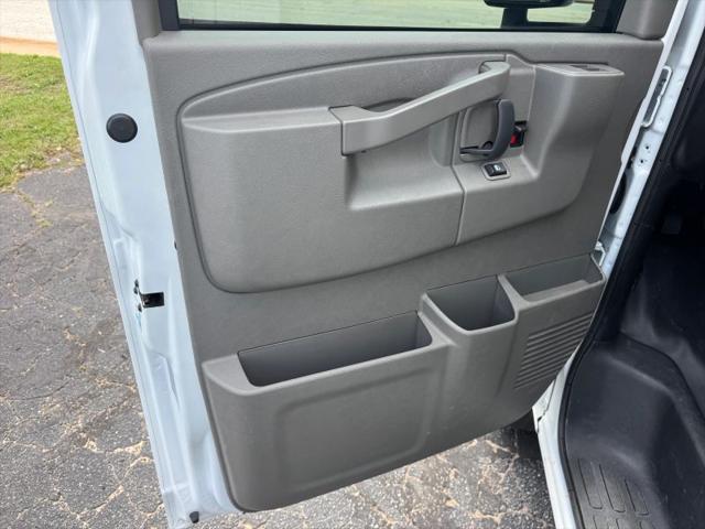 2024 GMC Savana Cutaway Work Van