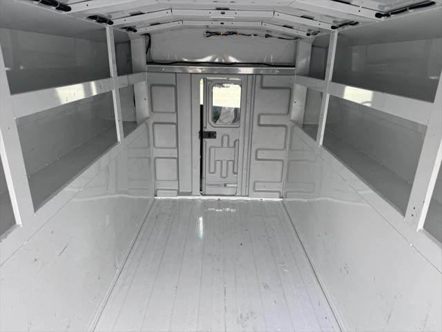 2024 GMC Savana Cutaway Work Van