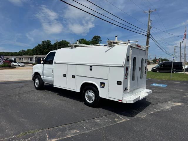 2016 Ford E-350 Cutaway Base
