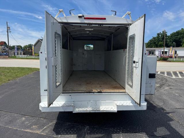 2016 Ford E-350 Cutaway Base