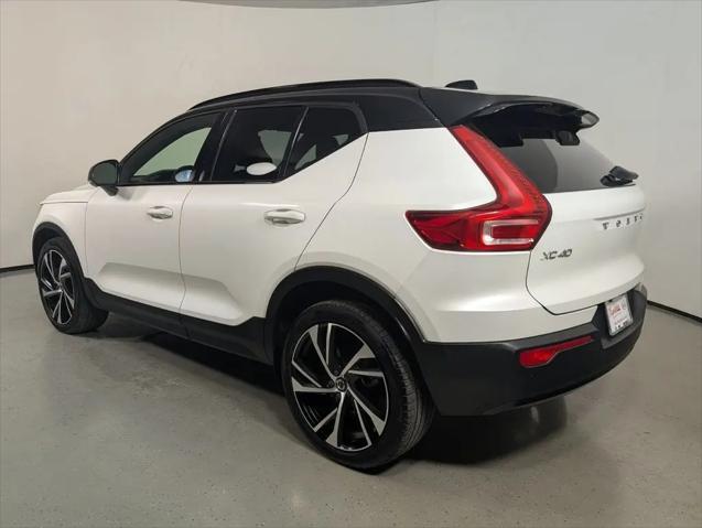 2021 Volvo XC40 T5 R-Design