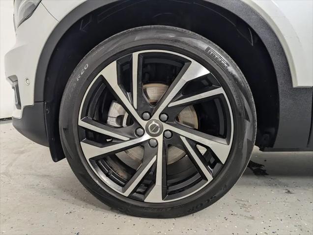 2021 Volvo XC40 T5 R-Design