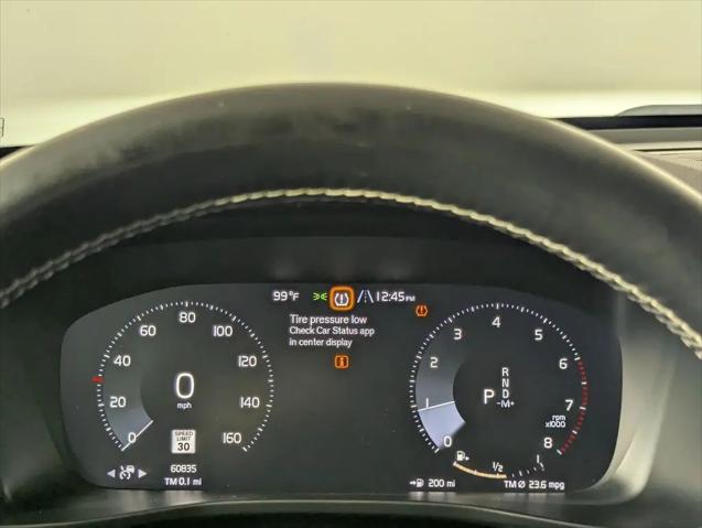 2021 Volvo XC40 T5 R-Design