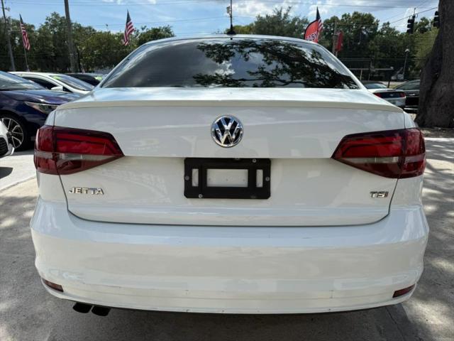 2016 Volkswagen Jetta 1.8T Sport