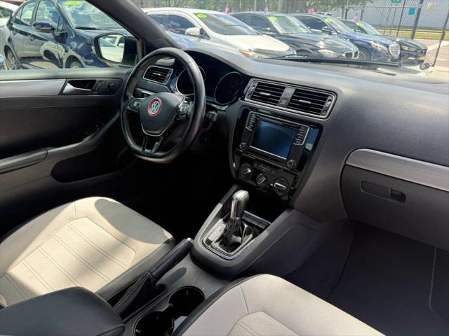 2016 Volkswagen Jetta 1.8T Sport