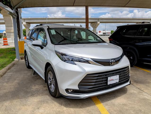 2026 Toyota Sienna XLE