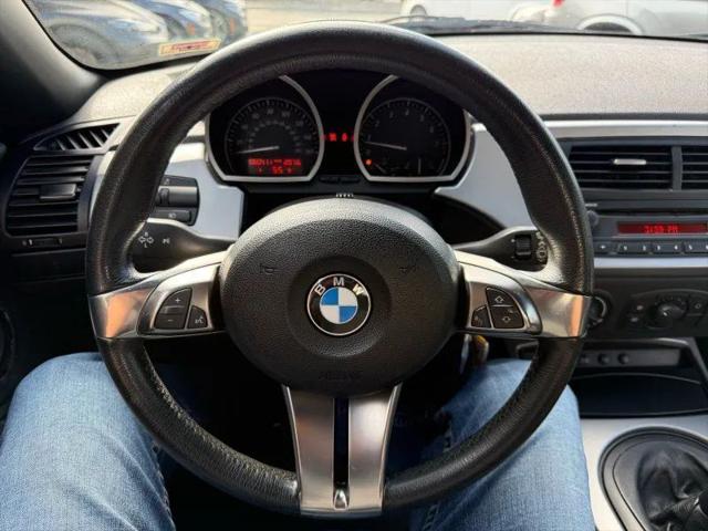 2006 BMW Z4 3.0i