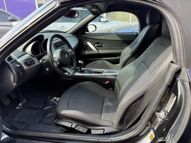 2006 BMW Z4 3.0i